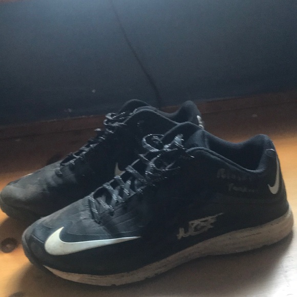 Game Worn Autographed Nestor Cortez Rookie YR Baseball Cleats New York Yankees - Picture 2 of 7